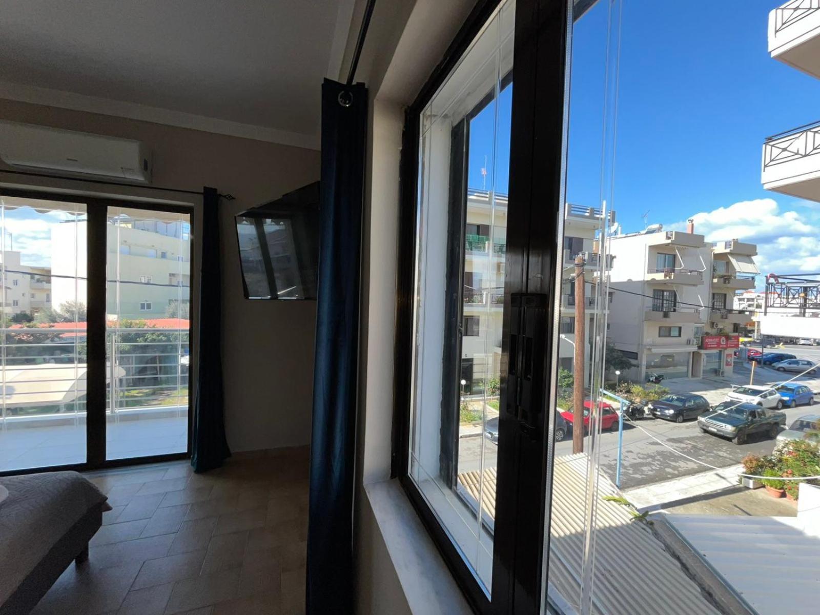 Modern Central Αpt 500M From The Beach. Chrissi Akti Chania Exterior foto