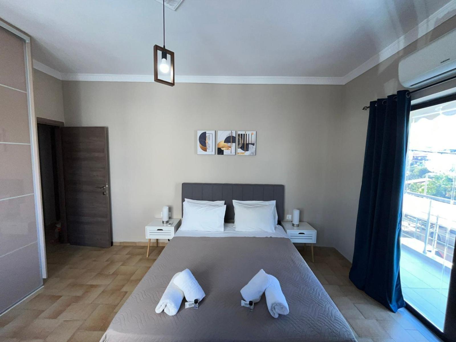 Modern Central Αpt 500M From The Beach. Chrissi Akti Chania Exterior foto