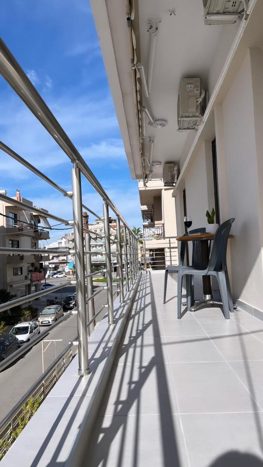 Modern Central Αpt 500M From The Beach. Chrissi Akti Chania Exterior foto